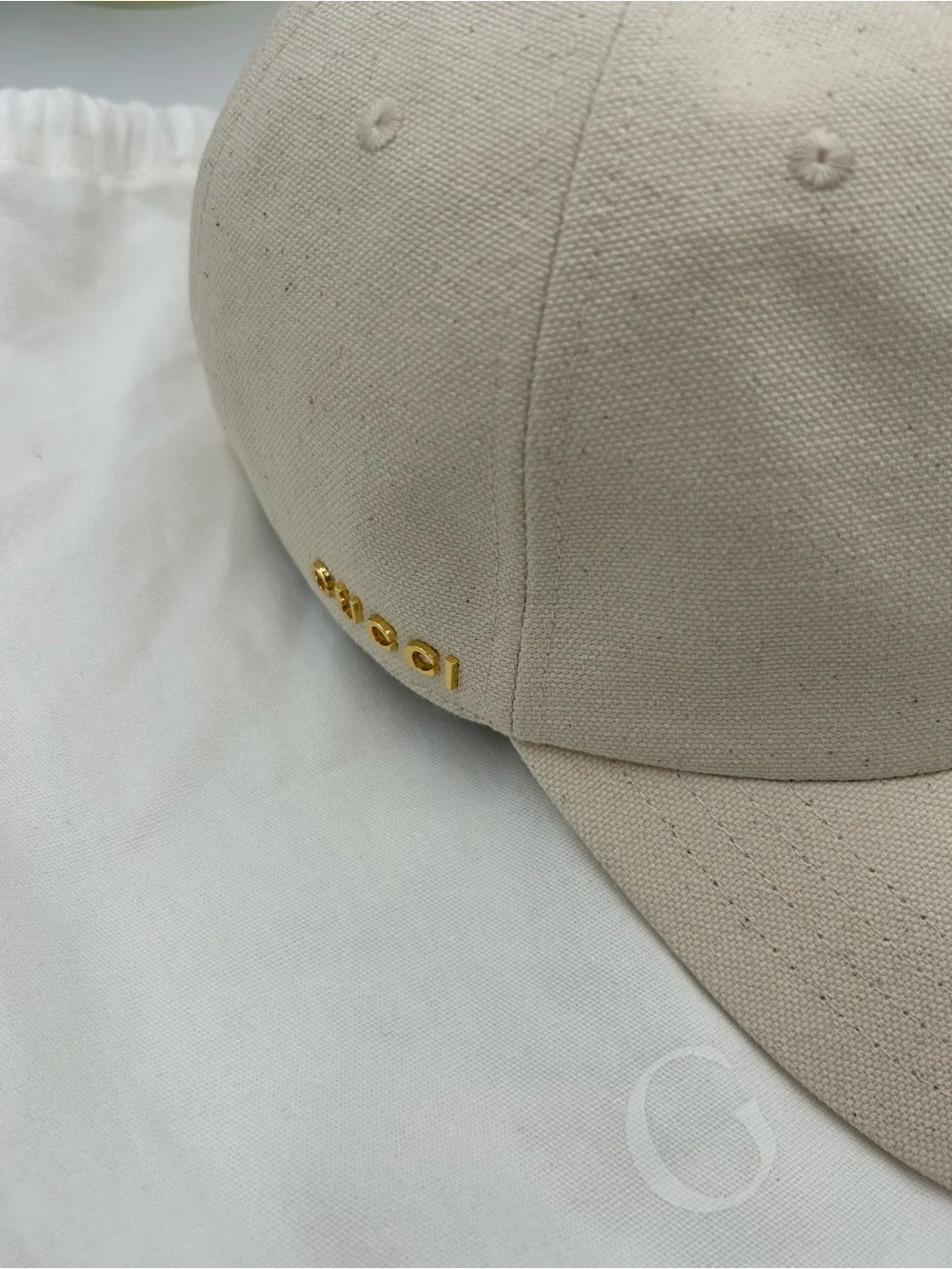 Unisex, Gucci, gold logo baseball cap size large made in Italy